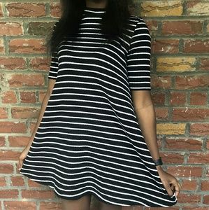 Uniqlo Black and White Stripped Dress